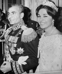TEHERAN, IRAN:  The shah of Iran Mohammed Reza Pahlavi and his wife Farah Diba are seen during their wedding ceremony in Teheran, 21 December 1959.  AFP PHOTO (Photo credit should read AFP via Getty Images)