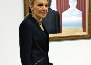Her Imperial Majesty Queen Farah Pahlavi at the Rene Margritte exhibition, Centre Pompidou.