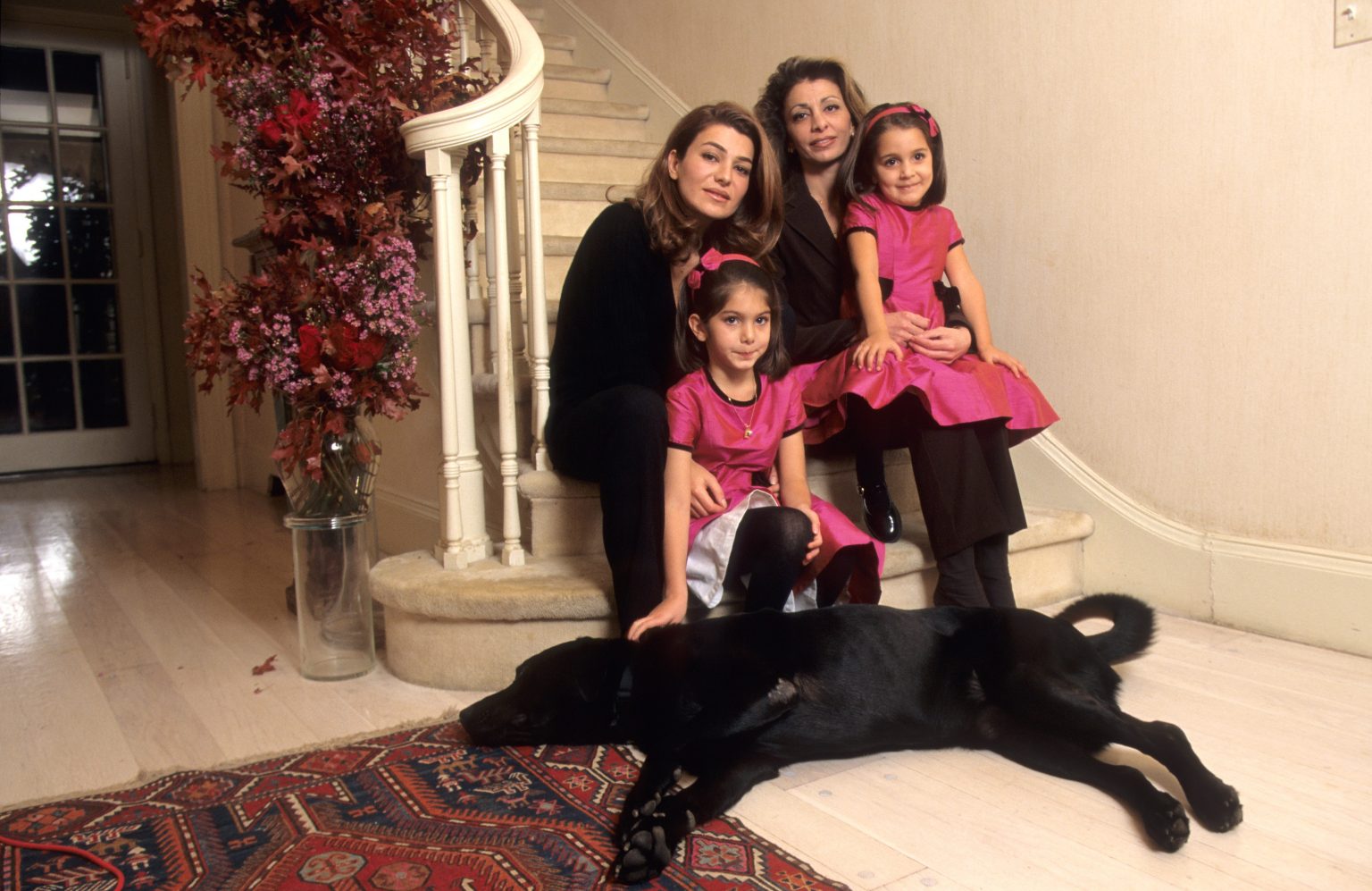 princess-noor-pahlavi-queen-farah-pahlavi